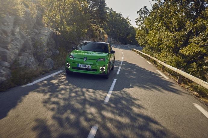 Renault 5 électrique en LLD
