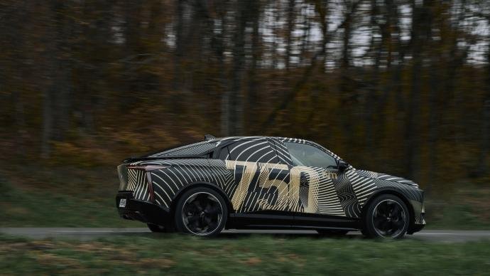 Nouvelle DS électrique haut de gamme