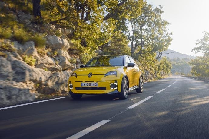 Renault 5 électrique en LLD
