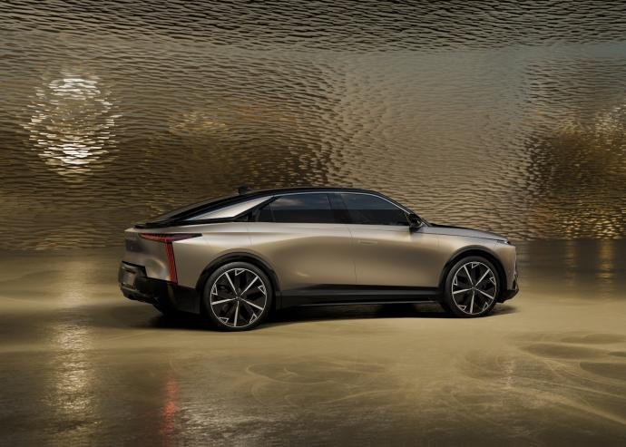 Nouveau DS N°8 électrique (2025)