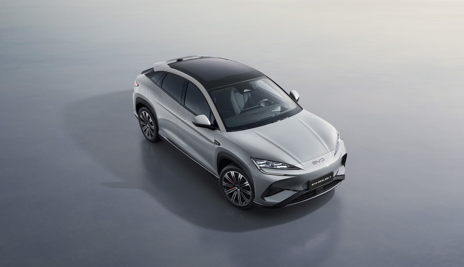 BYD Sealion 7 : Infos sur le SUV électrique dévoilé à Paris