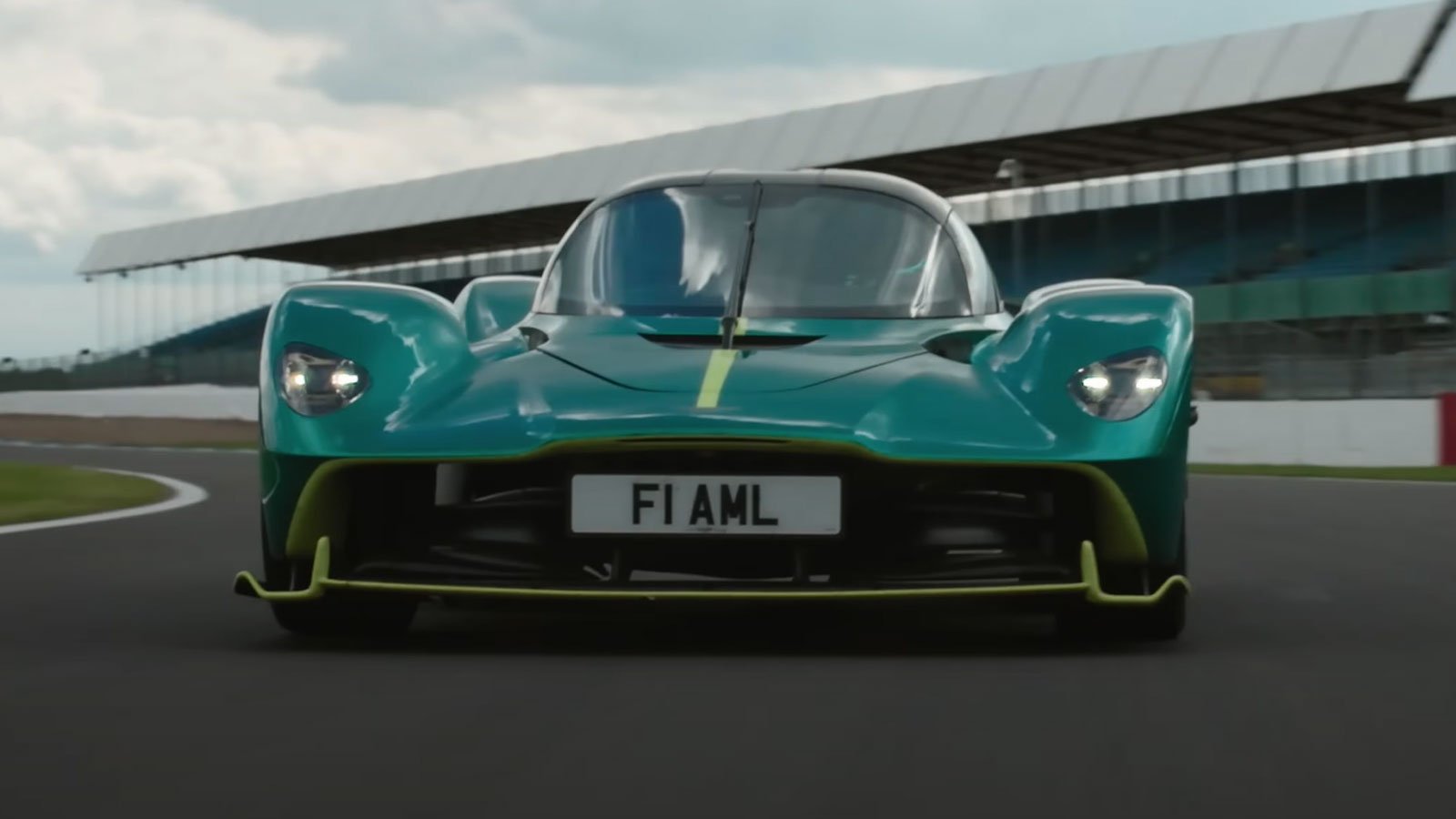 Aston Martin bat des records à Silverstone (vidéo)