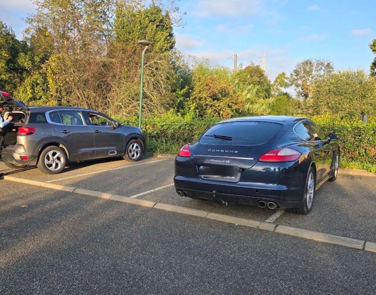 Porsche flashée à 130 km/h en zone limitée à 50 km/h