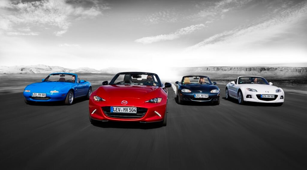 35 ans de la Mazda MX-5 célébrés au salon Rétromobile 2025