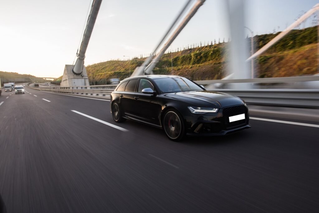 Flashé à 237 km/h : automobiliste intercepté par gendarmes