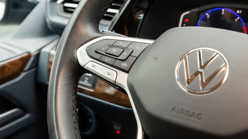 Hybrides : les constructeurs réinventent l'automobile
