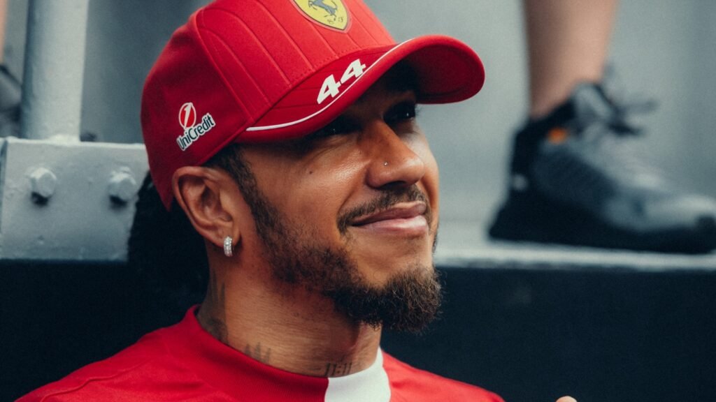 F1 : Lewis Hamilton dévoile un hommage Lego pour Roscoe