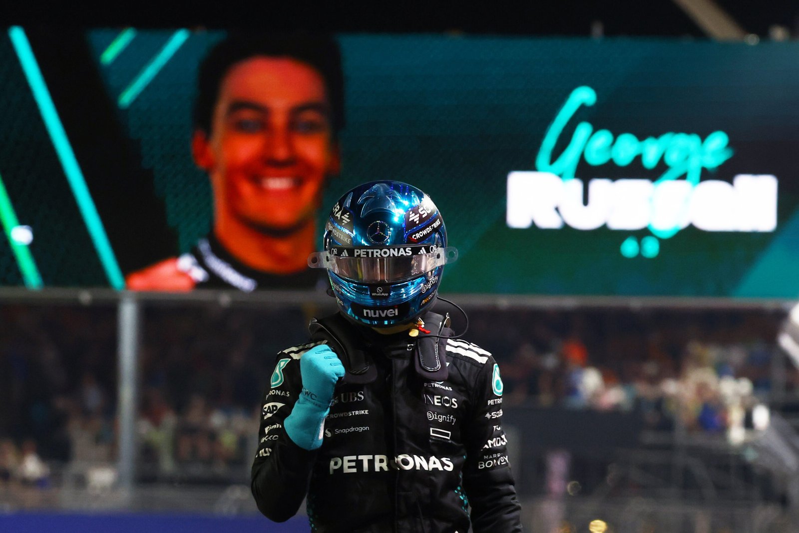 George Russell en pole au GP de Singapour F1 2025